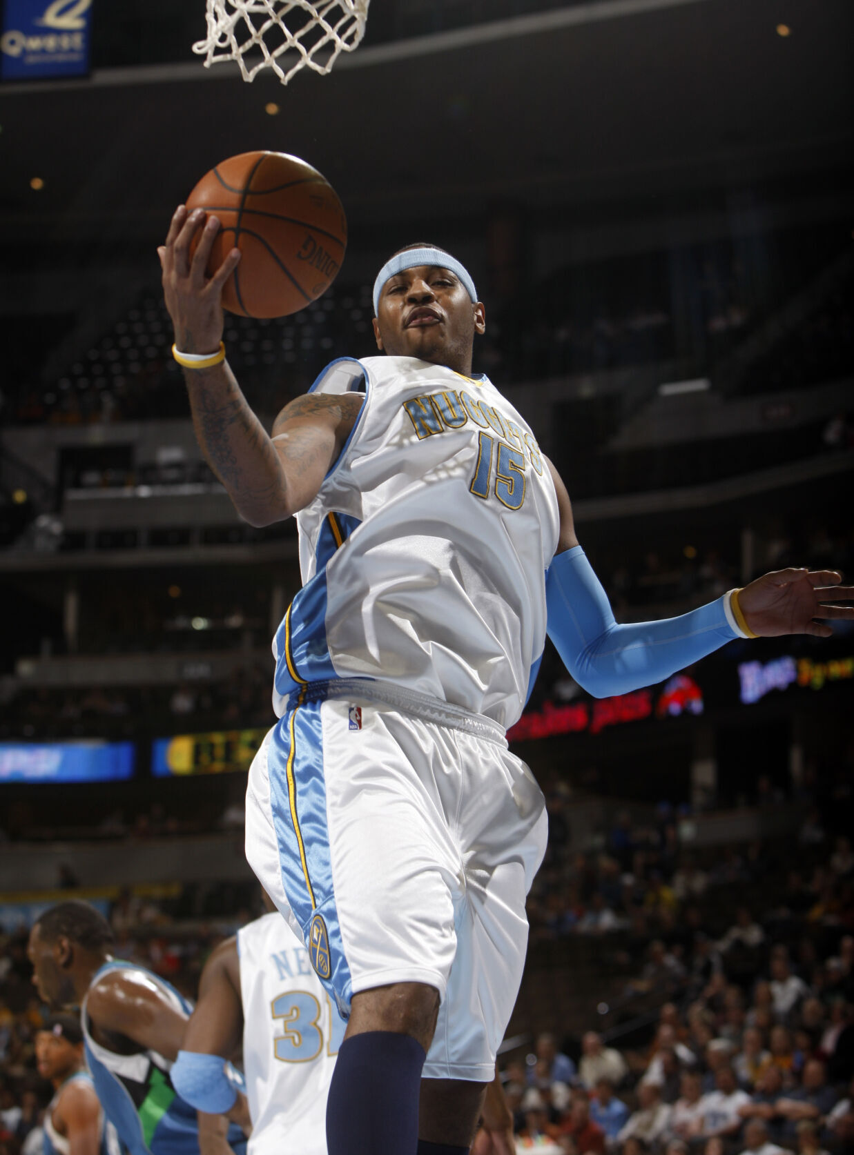 2008: Carmelo Anthony matches George Gervin’s NBA record for points in a quarter with 33